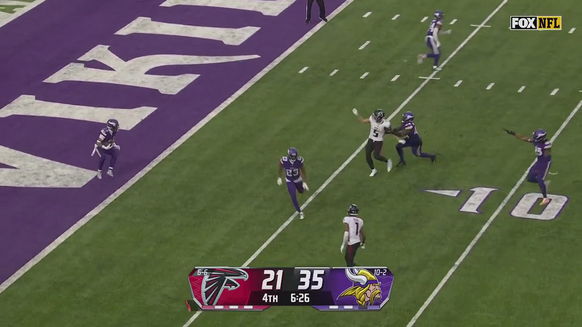 Video thumbnail for One-Handed Touchdown In The End Zone