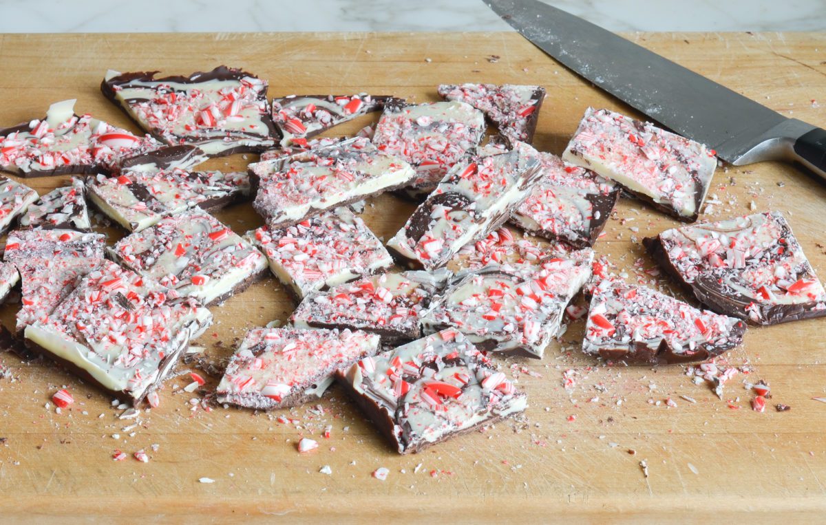 'Video thumbnail for Easy Peppermint bark Recipe'