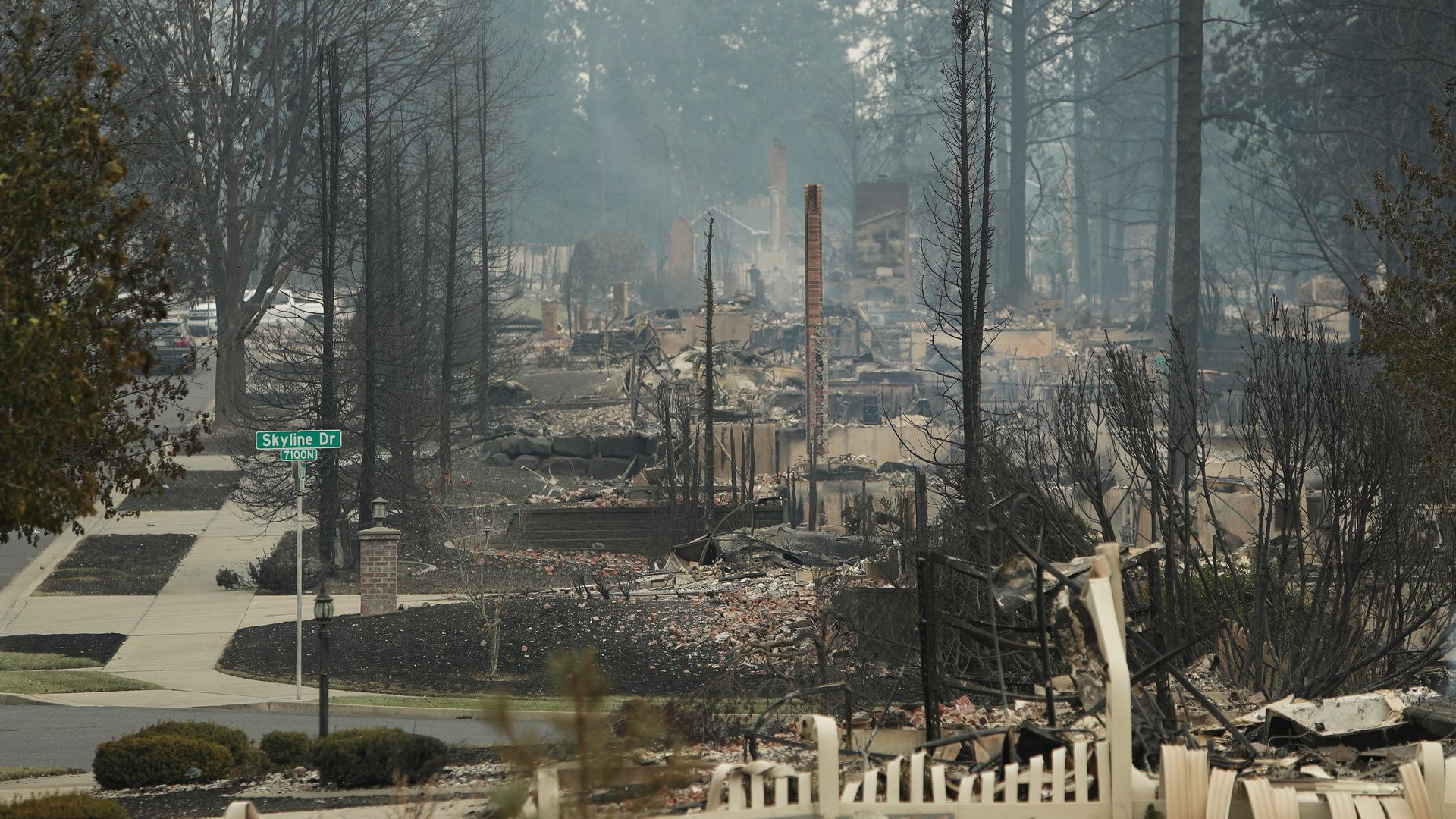Video thumbnail for More than 5,000 homes remain under evacuation orders in Spokane as wildfires spread