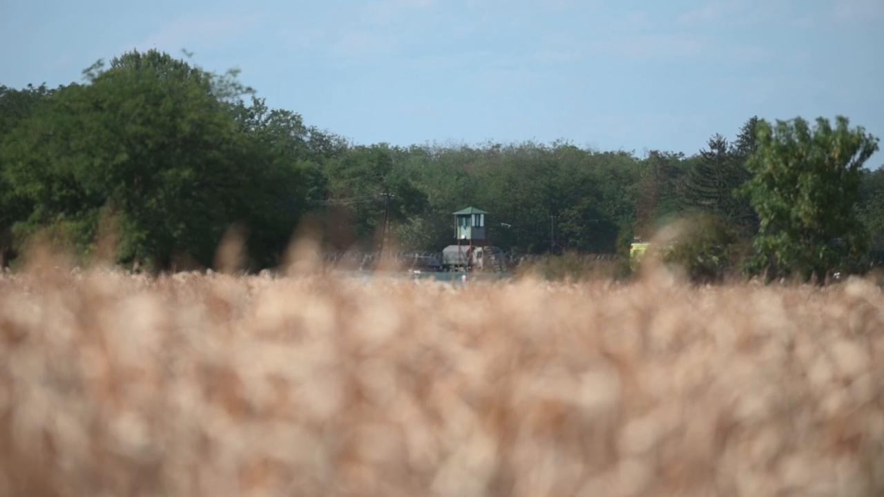 Video thumbnail for Hungary: Hungarian defense forces jet crashes, pilot ejects safely.