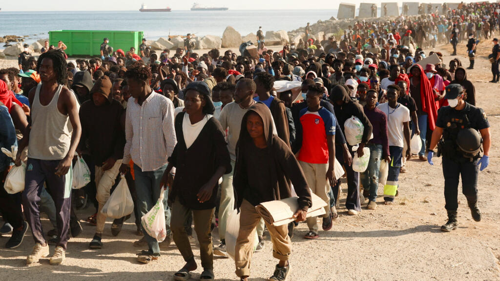 Video thumbnail for Spain’s king visits Ceuta amid tensions with Morocco