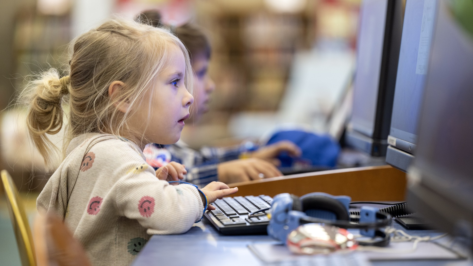 Video thumbnail for Parents get tools, critics see risks in House online safety bill