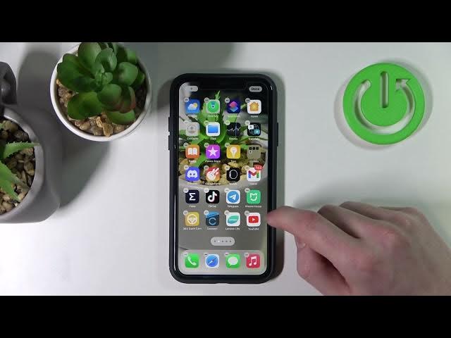 Video thumbnail for iPhone - How To Organize Apps