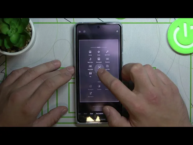 Video thumbnail for How to Edit Camera Modes in MOTOROLA Edge 20 – Reorganize Modes List