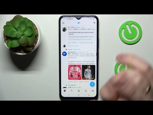 Video thumbnail for How to Log Out of Twitter App - Sign Out of a Twitter Account