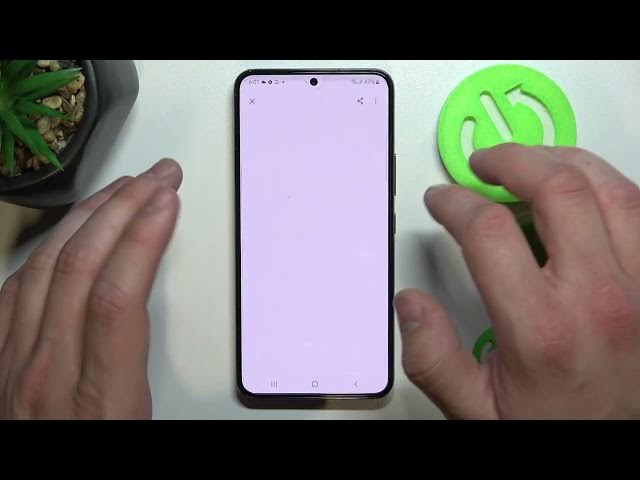 Video thumbnail for How to Manage Google Pay in SAMSUNG Galaxy S22?