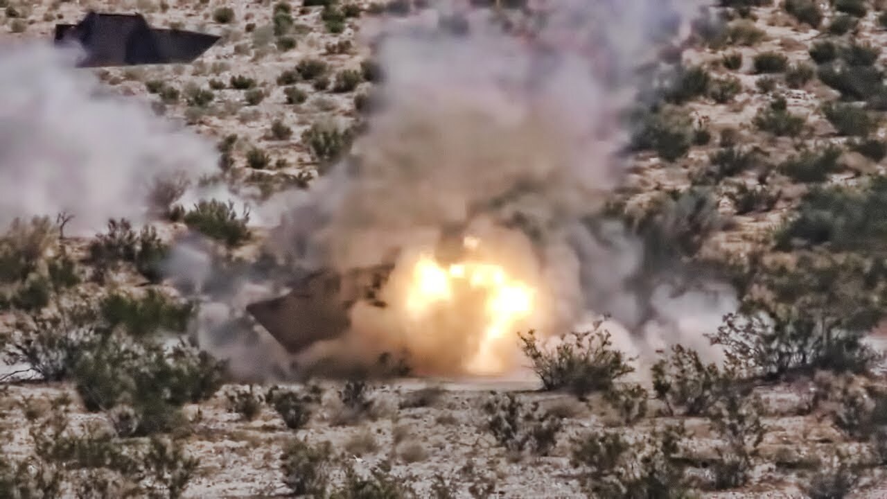 Video thumbnail for LAV-25 Light Armored Vehicles • Destruction Of Targets