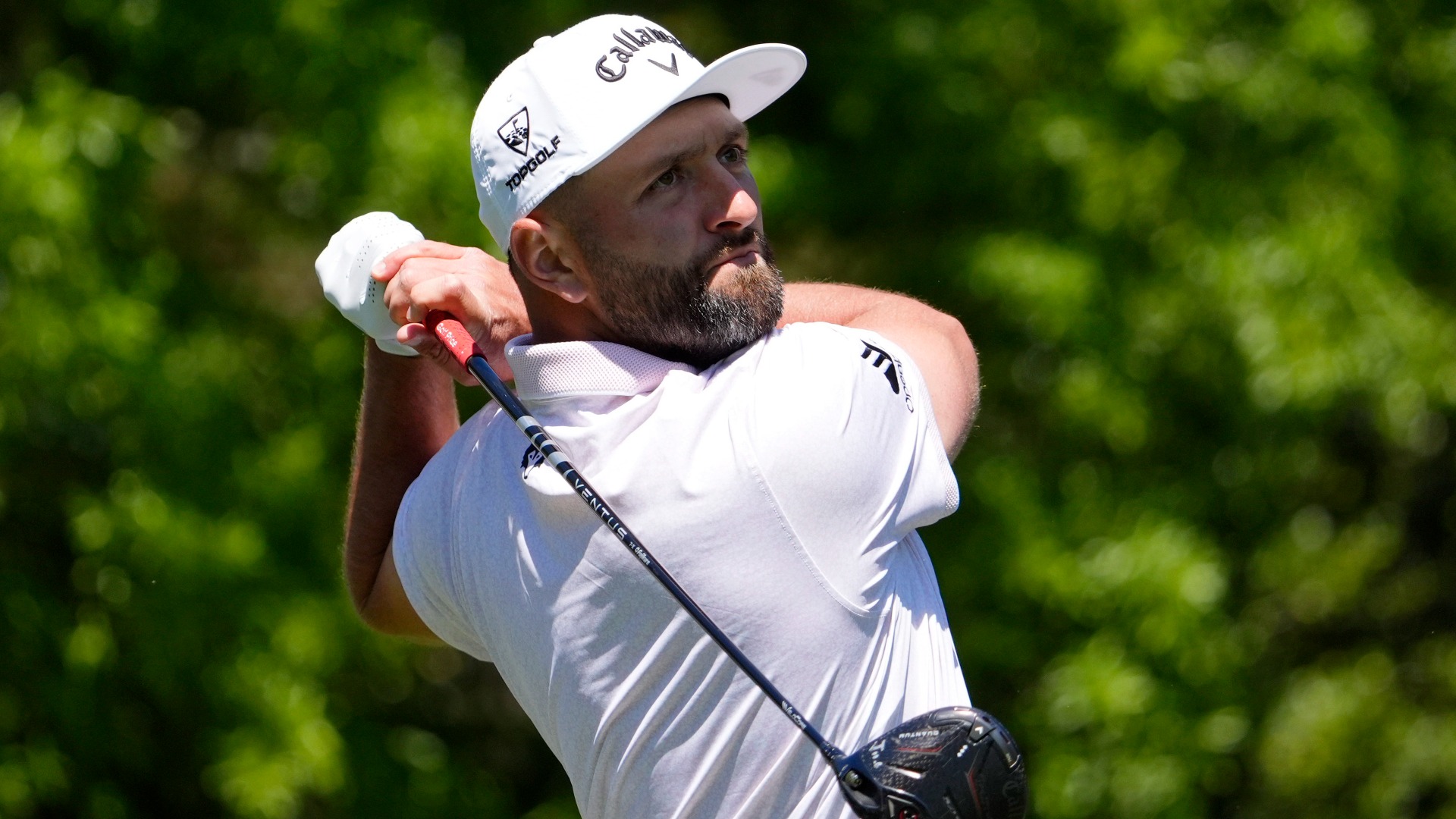Video thumbnail for Jon Rahm Announces Agreement on a Contract with DP World Tour
