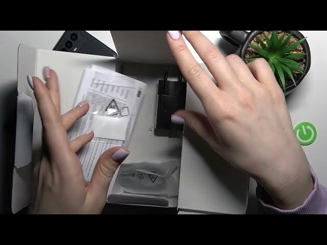 Video thumbnail for TCL 306 - Does it Comes with Earbuds | What’s in the Box?