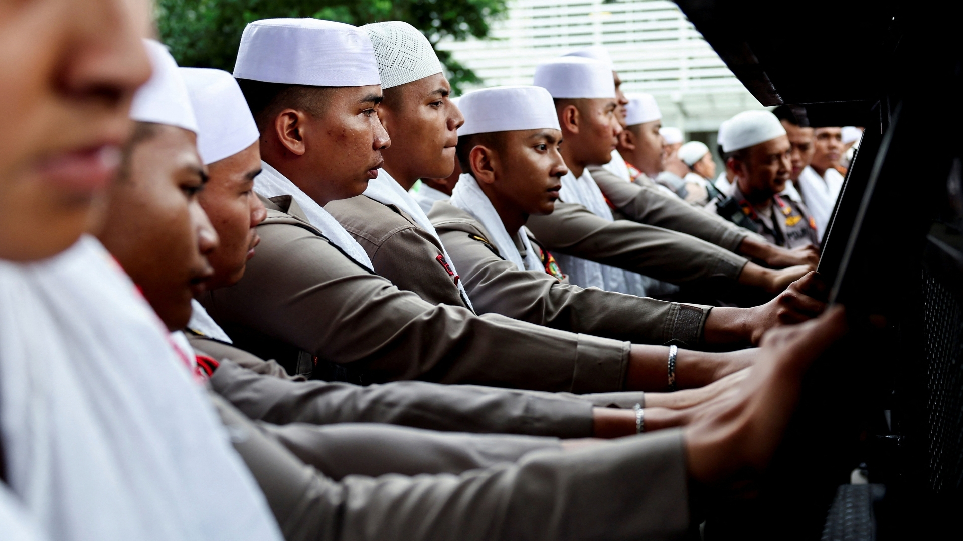 Video thumbnail for Indonesia protests: President under pressure over ties to United States