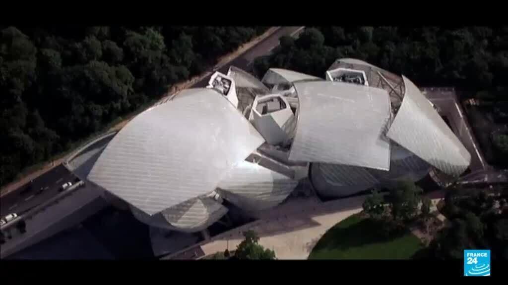 Video thumbnail for Frank Gehry, master "starchitect" known for designing famous museums, dies at 96