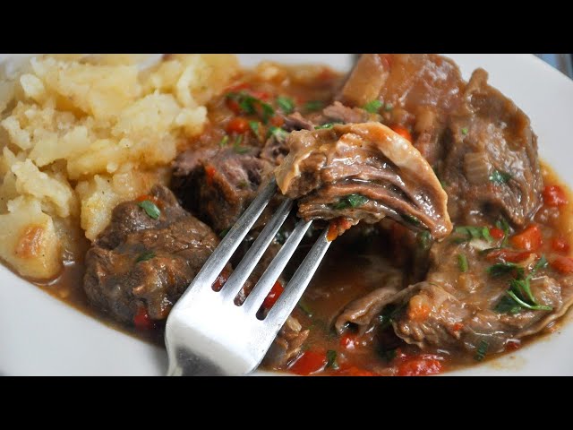 Video thumbnail for Tocanita de vitel / manzat - reteta soacrei?, taraneasca, cu ingrediente la indemana ?Casuta Laurei
