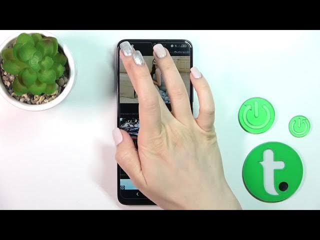 Video thumbnail for How to Install iPhone Keyboard on TCL 40 SE - Green Apple Keyboard App