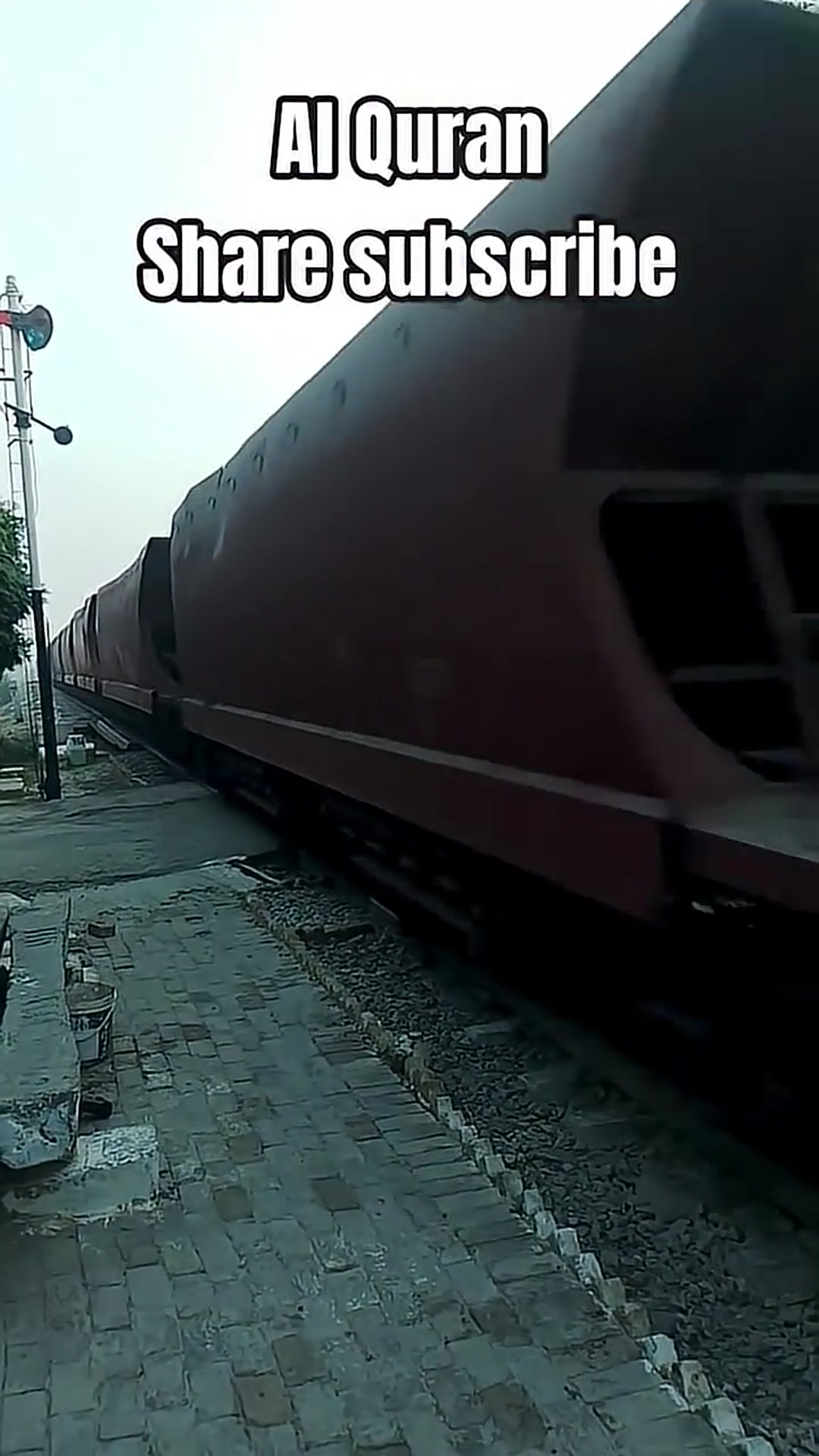 Video thumbnail for Quran Surah hashar chest Urdu translation#youtubeshorts #shortvideo #pakistanrailway #10000million