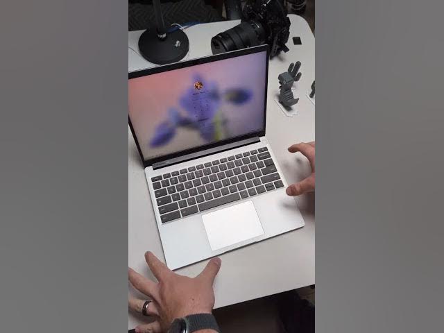 Video thumbnail for Here's a MODULAR and UPGRADABLE Chromebook