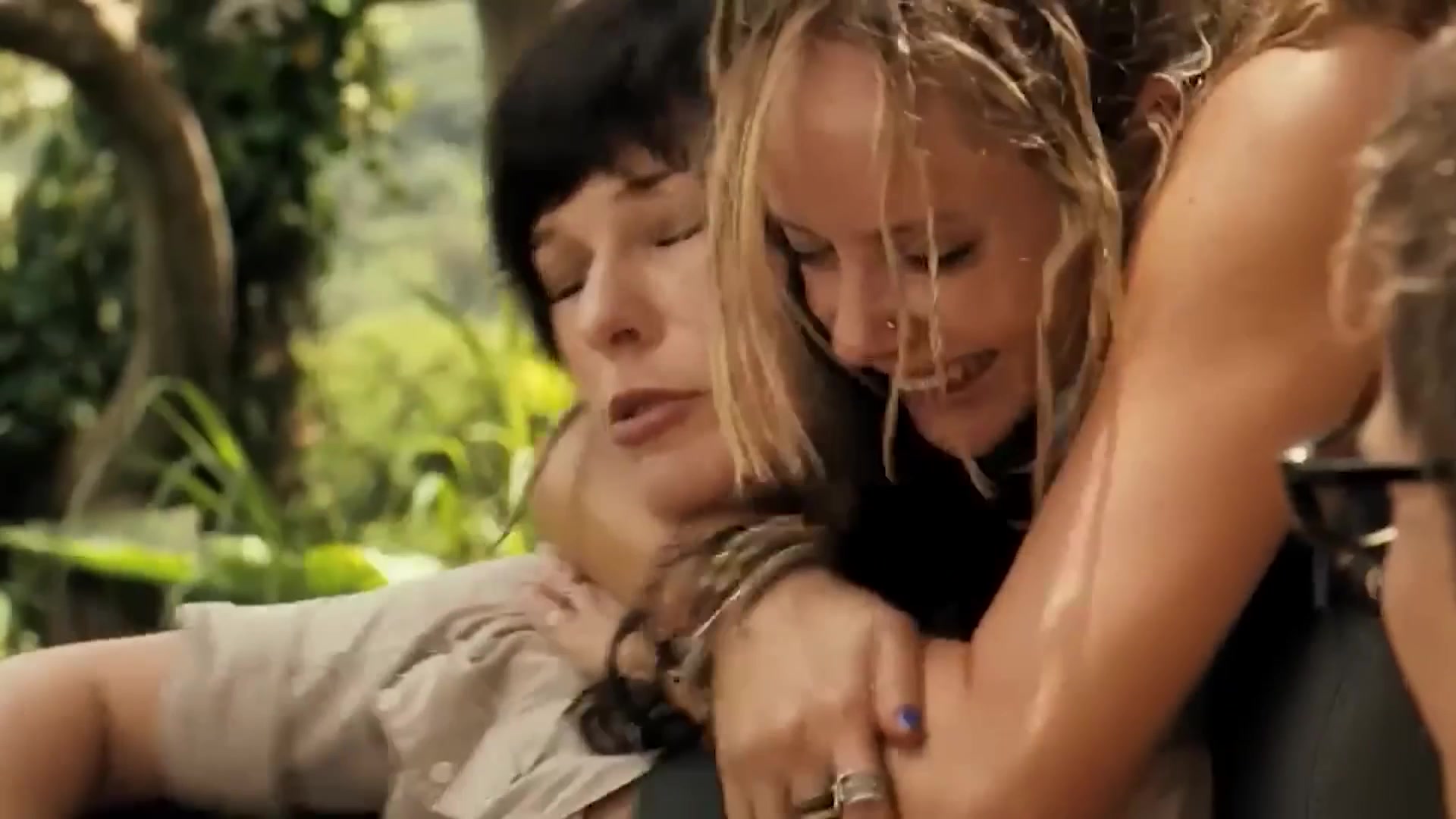 Video thumbnail for Why These Chris Hemsworth Movies Bombed At The Box Office