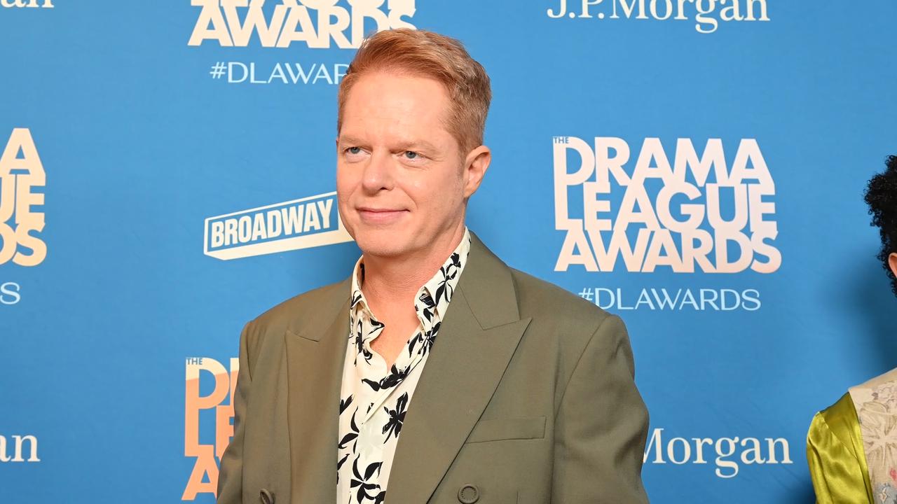 Video thumbnail for NY: 92nd Annual Drama League Awards - Arrivals 12.