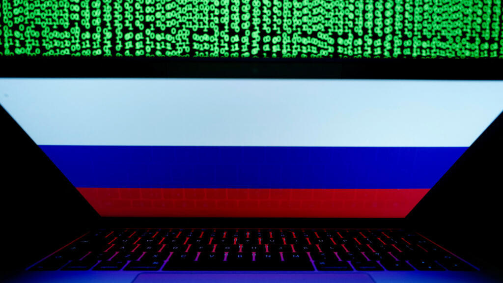Video thumbnail for Russia ramps up disinformation war as French presidential elections draw nearer