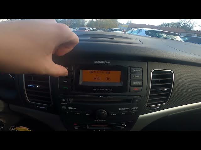 Video thumbnail for How to Search for Traffic Programme for Radio in Ssangyong Korando III ( 2010 – 2016 )