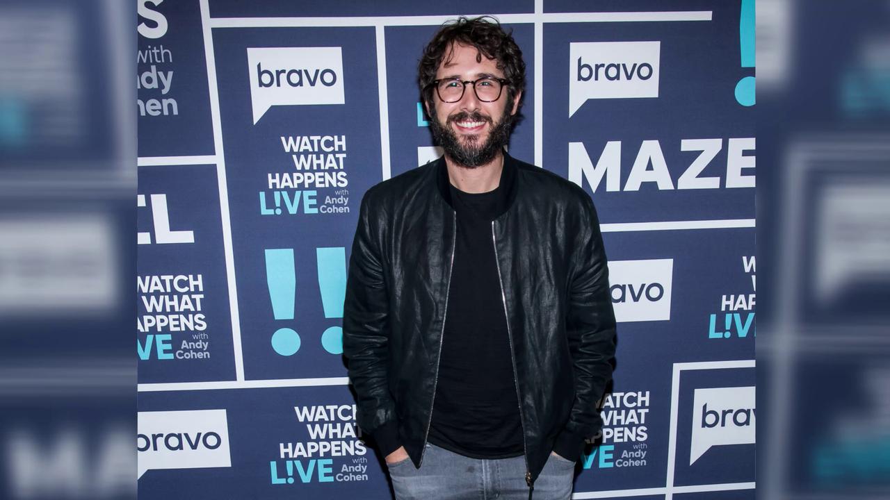 Video thumbnail for UNCAPTIONED: Katy Perry jokingly reacts to ex Josh Groban's engagement.