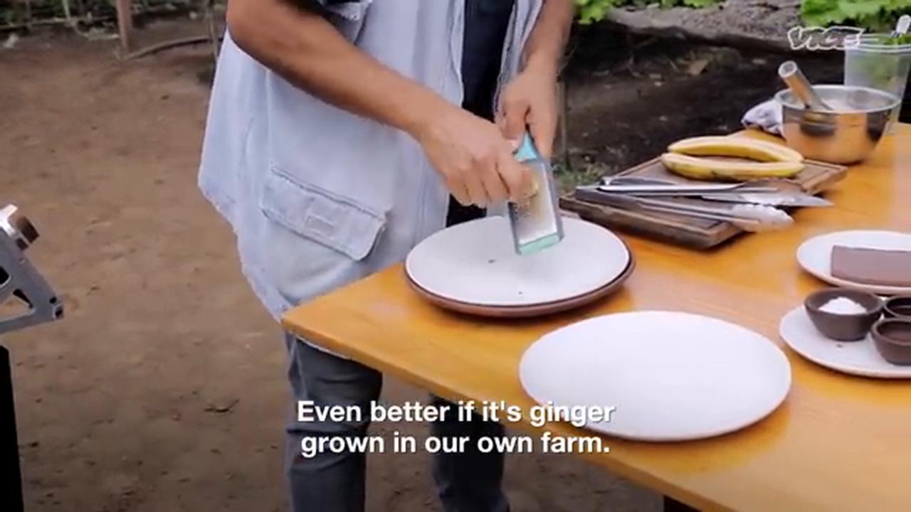 Video thumbnail for Make Costa Rican Sweet Plantains