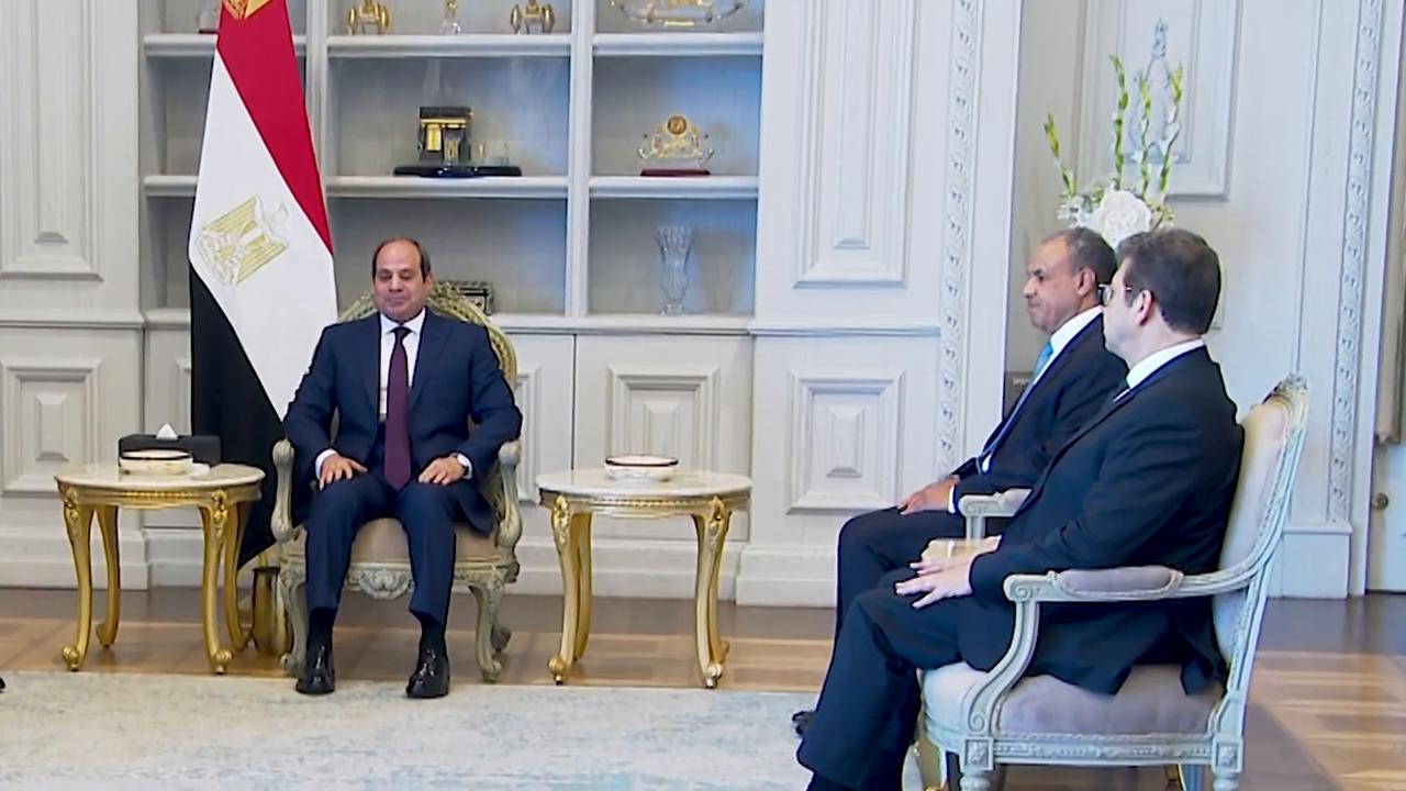Video thumbnail for Egypt: Egypt's Sisi meets Kushner for talks on Gaza ceasefire.