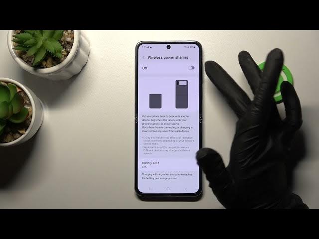 Video thumbnail for How to Turn On / Off Wireless Power Sharing on Samsung Galaxy Z Flip4