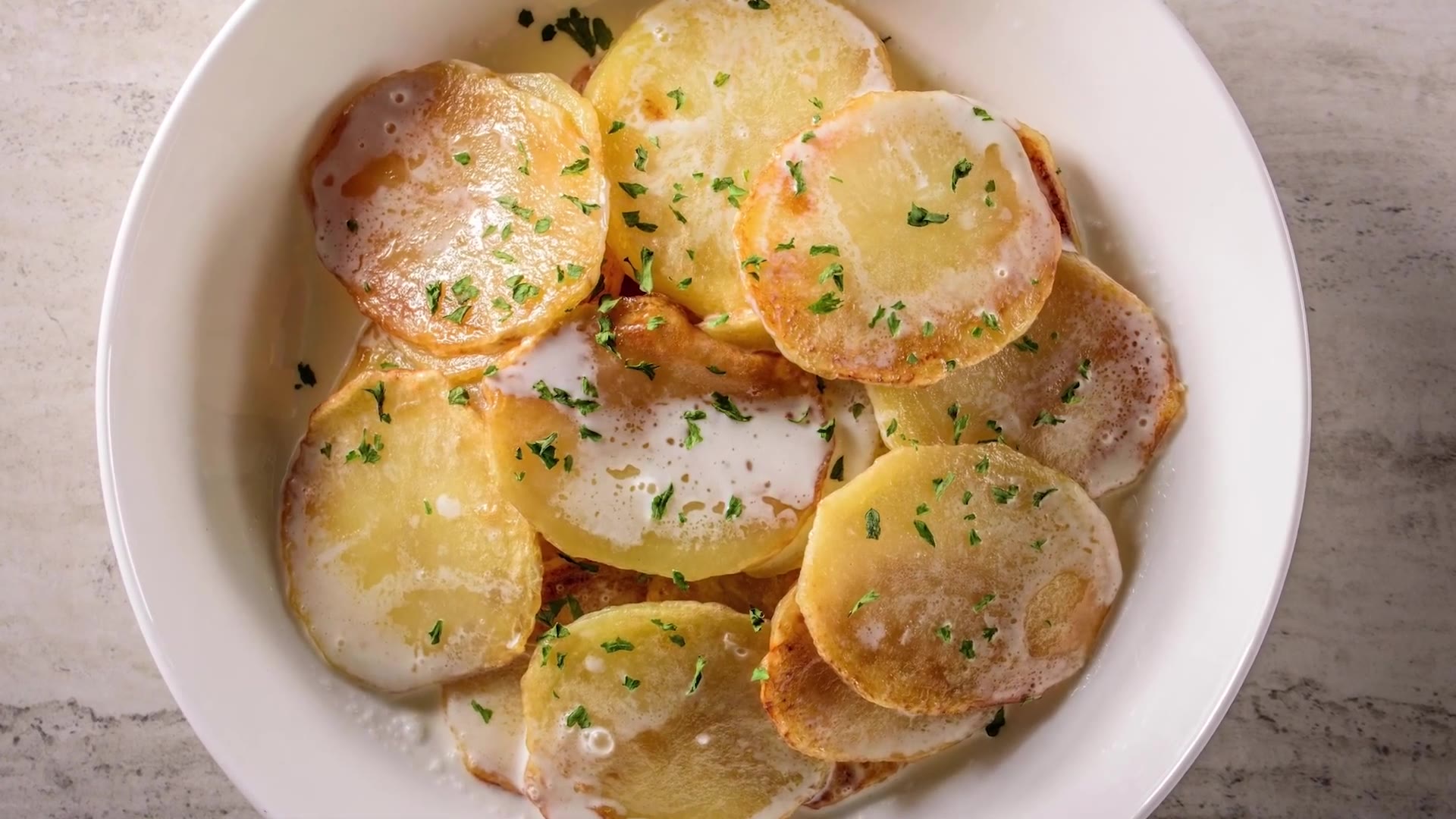 Video thumbnail for The Canned Soup That Will Make Scalloped Potatoes Beyond Creamy