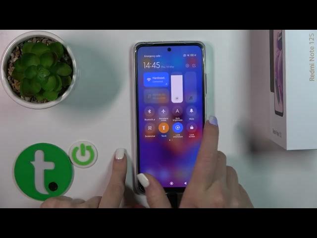 Video thumbnail for How to Activate the Flashlight on REDMI Note 12S - Switch On the Torch