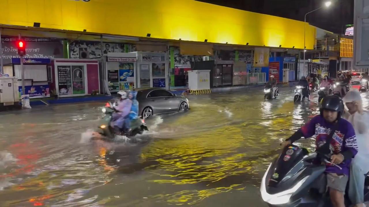 Video thumbnail for Thailand: Heavy Rain Brings Widespread Flooding Across Several Regions.