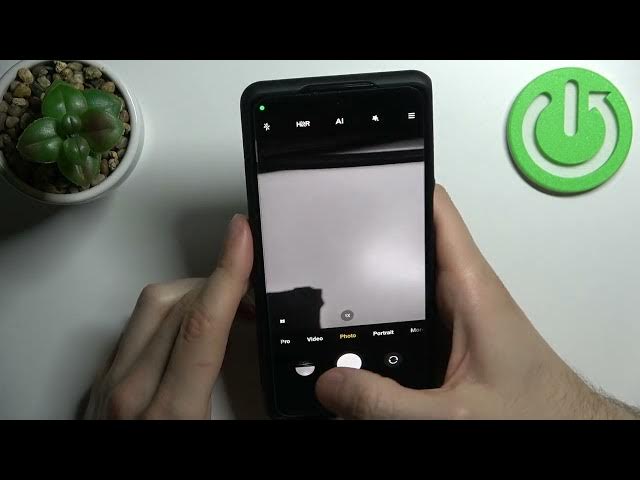 Video thumbnail for How to Make a Burst Shot on the Camera of XIAOMI Black Shark 5 Pro