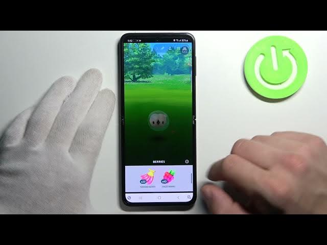 Video thumbnail for Samsung Galaxy Z Flip 3 Pokemon Go Test - How Pokemon Go works on Foldable Z Flip 3?