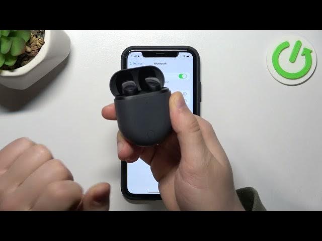 Video thumbnail for How to Connect Xiaomi Redmi Buds 3 Pro with iPhone?
