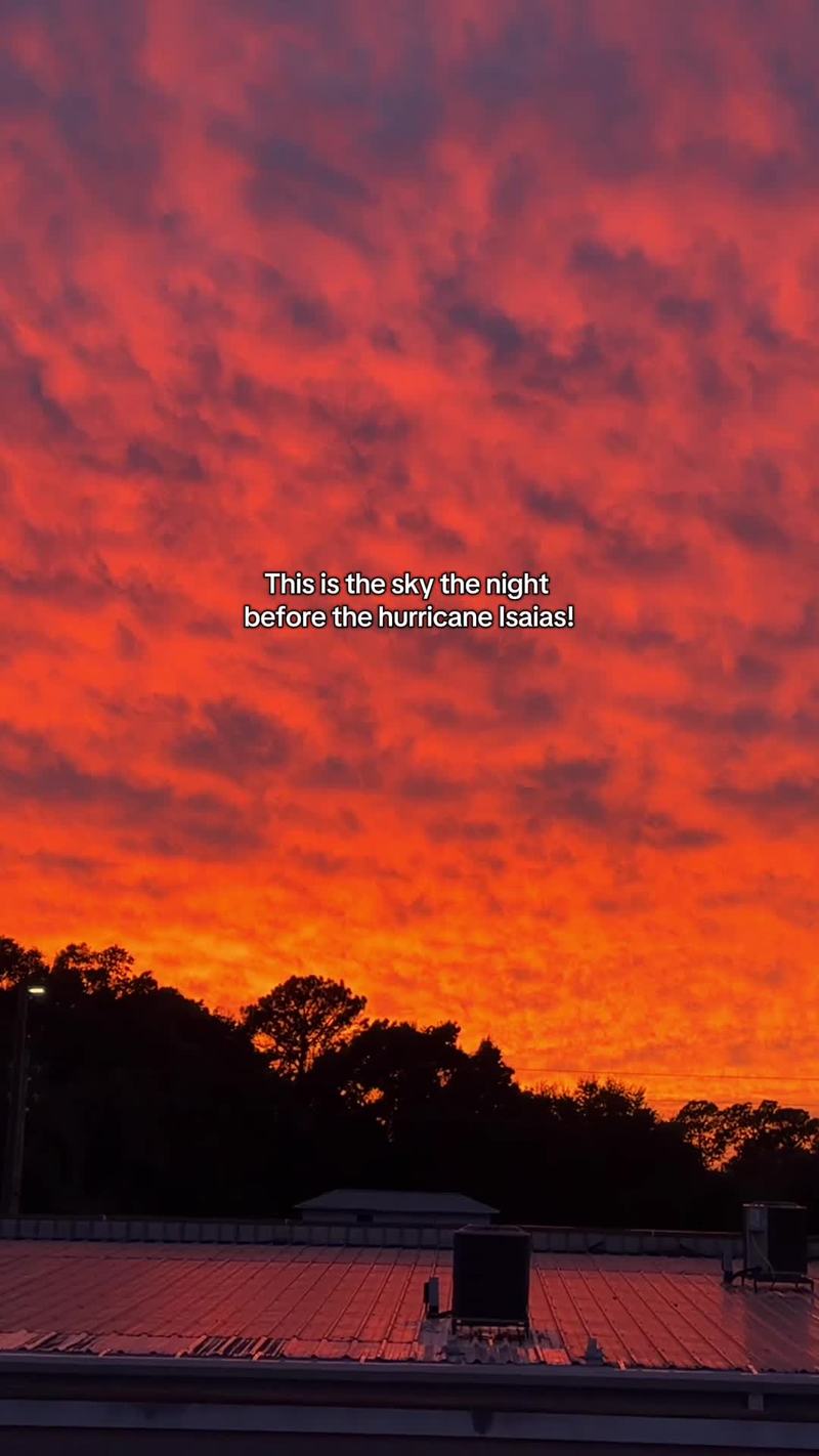 Video thumbnail for Fiery Sunset Sky before Hurricane Isaias in Florida