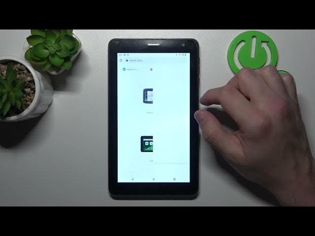 Video thumbnail for Add Internet Speed Indicator - Status Bar on NAVITEL T787