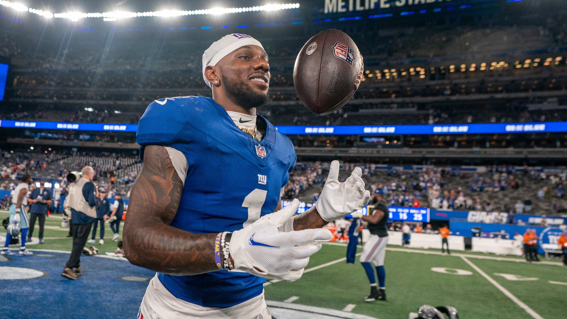 Video thumbnail for Giants vs. Titans: Ugly Weather Affects Key Game Strategy