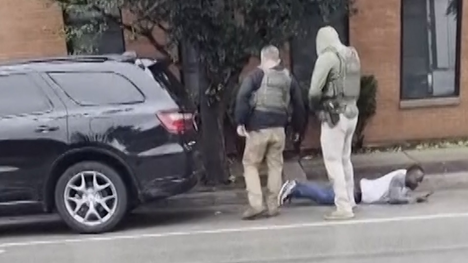 Video thumbnail for US citizen injured after wrongly arrested by ICE in Illinois