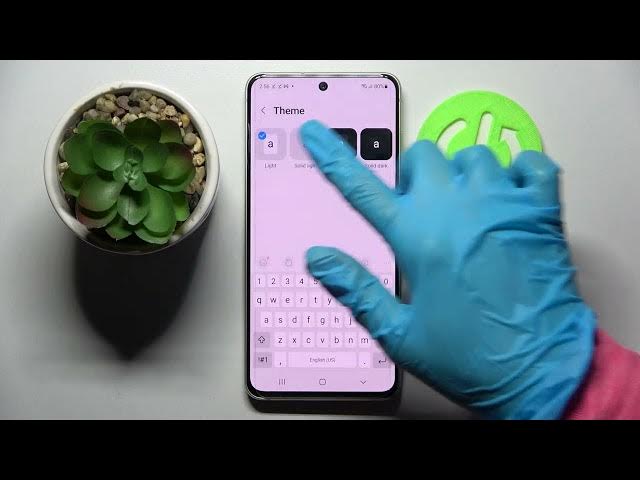 Video thumbnail for How to Change Keyboard Theme on SAMSUNG Galaxy S21 FE - Keyboard Themes For SAMSUNG