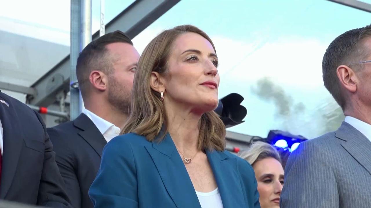 Video thumbnail for Brussels marks 250th anniversary of US independence with concerts, fireworks and drone show