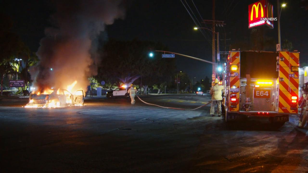Video thumbnail for US, Los Angeles: Gramercy Park Car Set on Fire at Street Takeover.