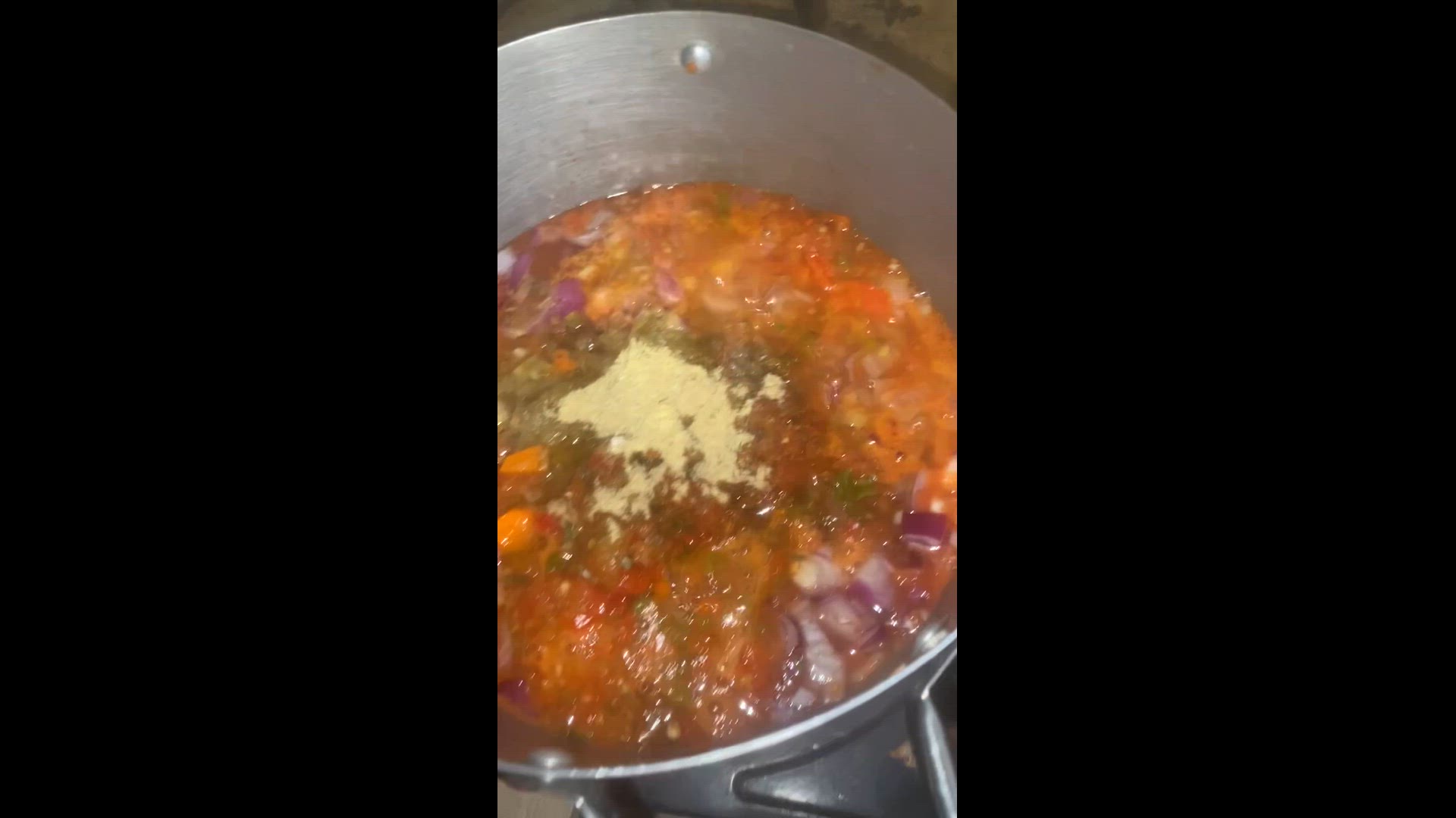 'Video thumbnail for How to prepare tomato sauce '