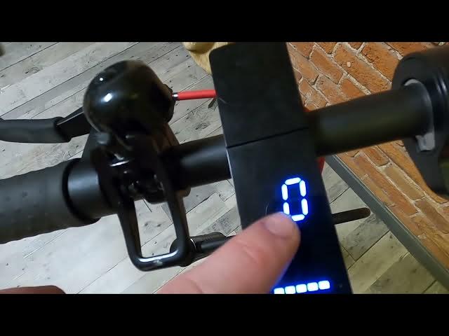 Video thumbnail for Ride with Confidence: Mastering Speed Checks on Your XIAOMI Scooter!