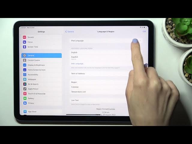 Video thumbnail for How to Change Language on iPad Air (5th generation) - Set Up iPad 2022 Langauge
