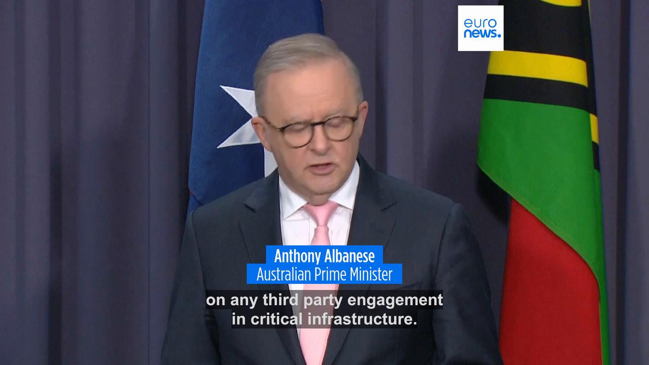 Video thumbnail for Australia and Vanuatu sign deal barring foreign military base on Pacific island