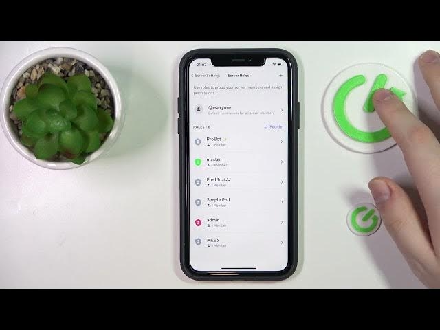 Video thumbnail for How to Lock Roles on Discord - Restrict the Roles Management on Discord