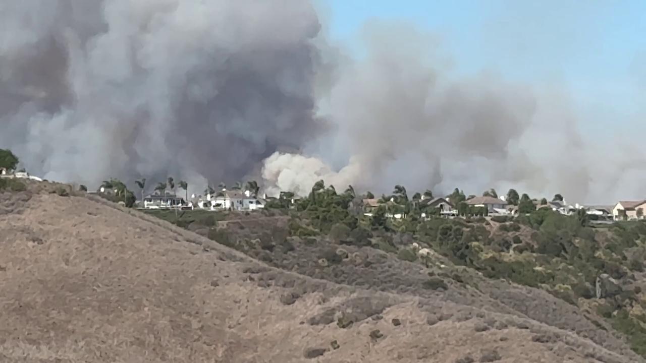 Video thumbnail for US: Norte Fire Rages in Orange County as Santa Ana Winds Fuel Rapid Spread 3.