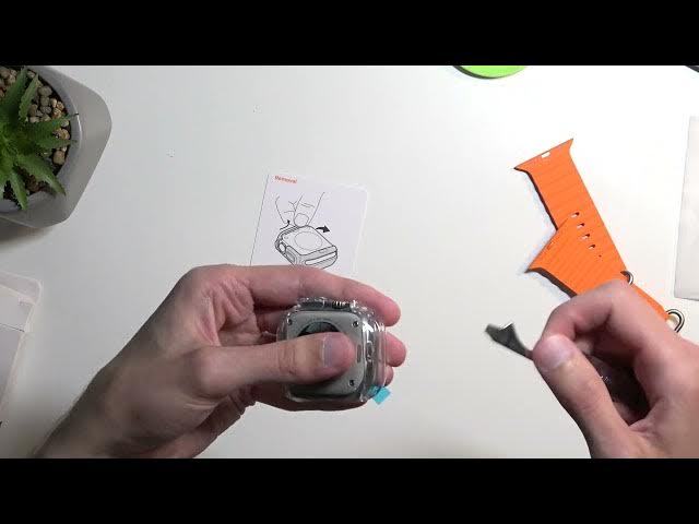 Video thumbnail for APPLE Watch Ultra 2 Spigen Screen Protector Unboxing