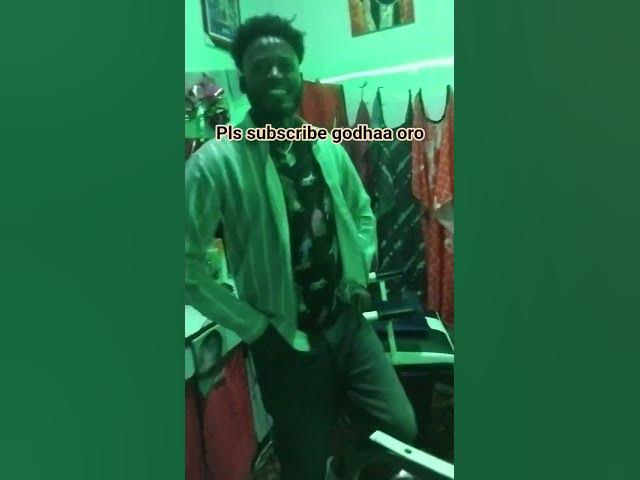 Video thumbnail for #funnyimages #comedy #whowillbemylifepartnerta #funnymemes #lifeisbutadream #duet