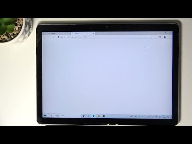 Video thumbnail for How to Clear Browsing Data on MICROSOFT Surface Go 2 – Reset Browser History