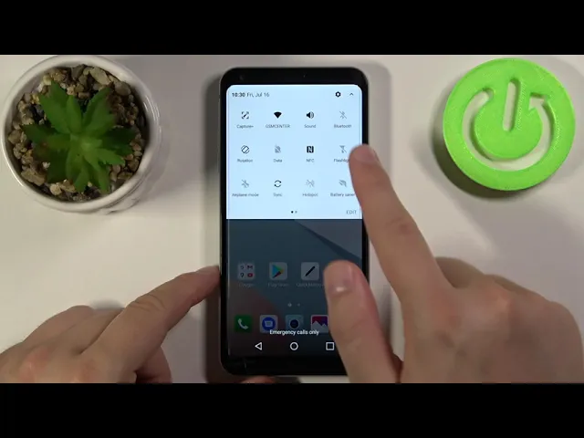 Video thumbnail for How to Find and Open Flashlight on LG Q6 – Use Torch